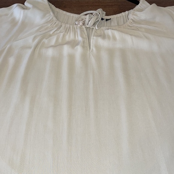 Investments Plus Neutral Beige Blouse with embroidery Sz. 2X - Picture 10 of 15